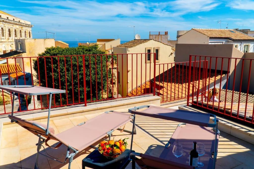 Casa Charm Rosaapartmentsortigia Siraküza Dış mekan fotoğraf